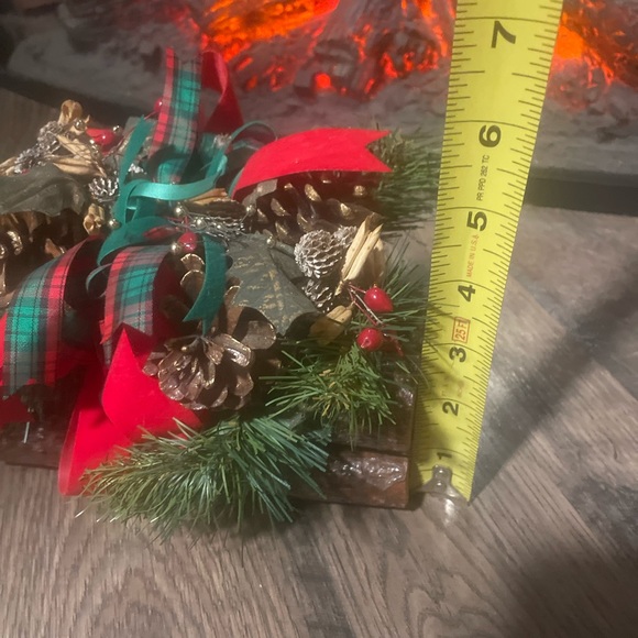 Vintage Christmas Holiday Yule Log Decoration Centerpiece - Picture 8 of 8